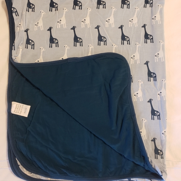 Kickee pants giraffe stroller blanket - Picture 3 of 4